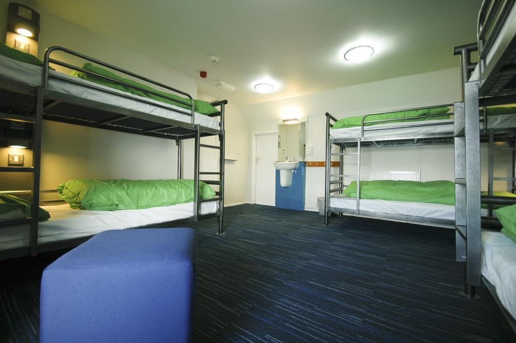 Yha Poppit Sands Cardigan Habitación foto