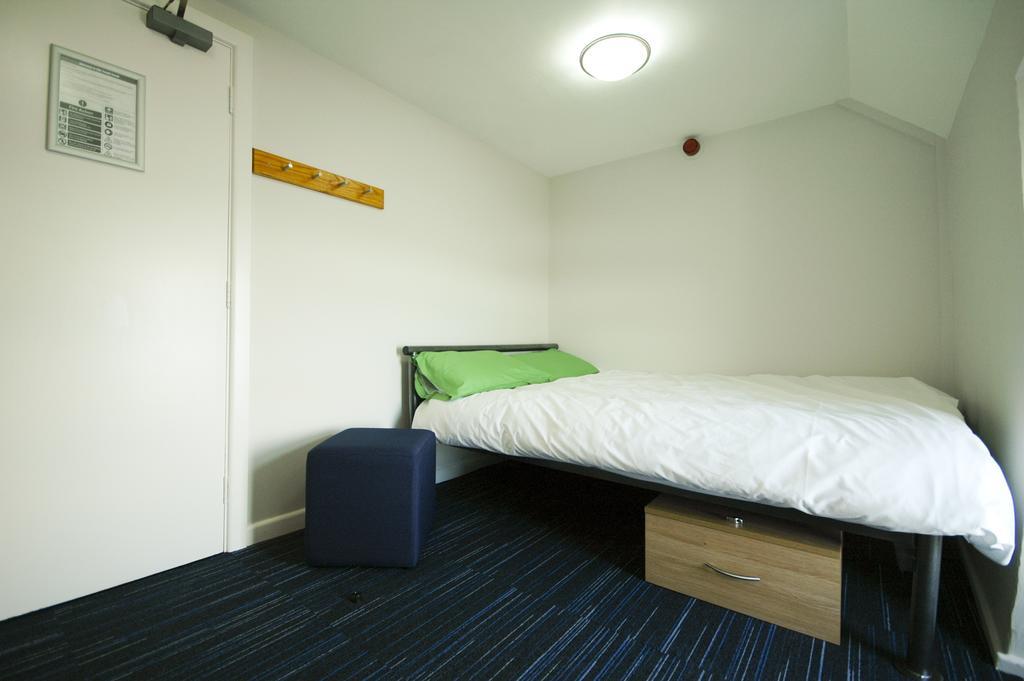 Yha Poppit Sands Cardigan Habitación foto